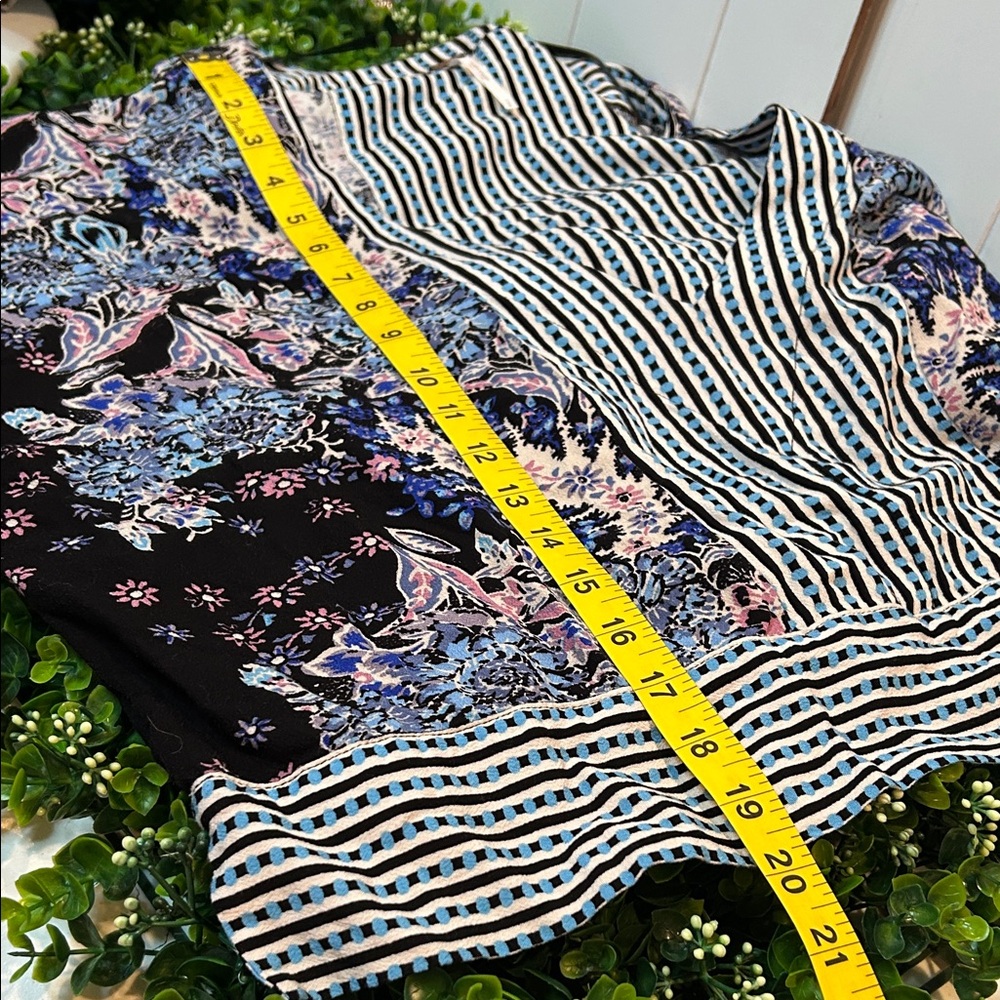 FP Movement by Free People Black and Blue Patterned Blouse - Picture 4 of 6